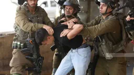 قوات الاحتلال الإسرائيلي تعتقل 7 فلسطينيين من الضفة... قوات الاحتلال الإسرائيلي تعتقل 7 فلسطينيين من الضفة الغربية
