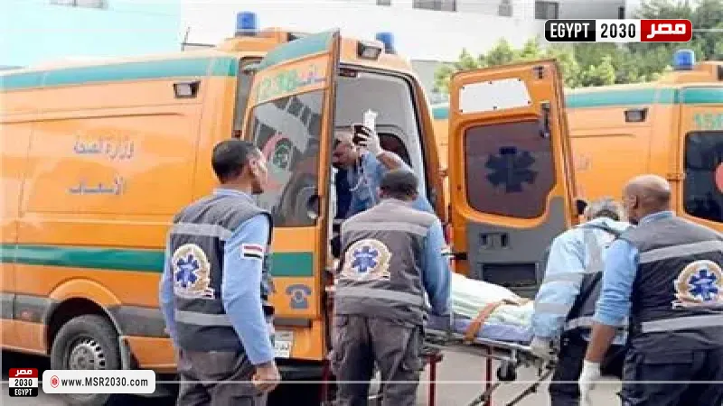 الاسعاف تنقل الضحايا 
