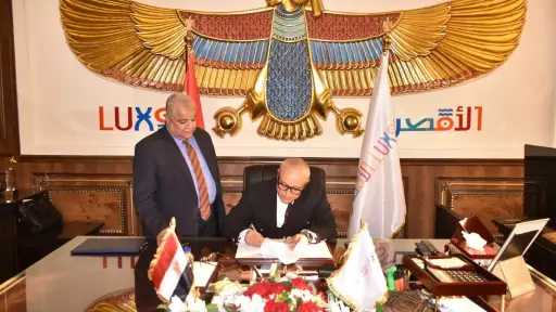 محافظ الأقصر يعتمد تنسيق القبول بمدارس الثانوي العام... محافظ الأقصر يعتمد تنسيق القبول بمدارس الثانوي العام والمدارس الفنية للعام الدراسي 2026/2027
