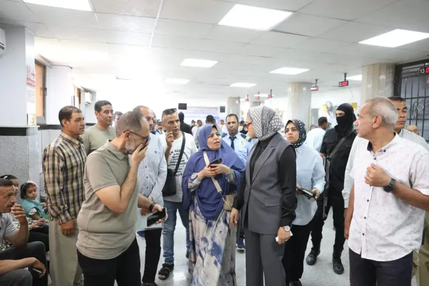 جانب من جولة محافظ الوادي الجديد