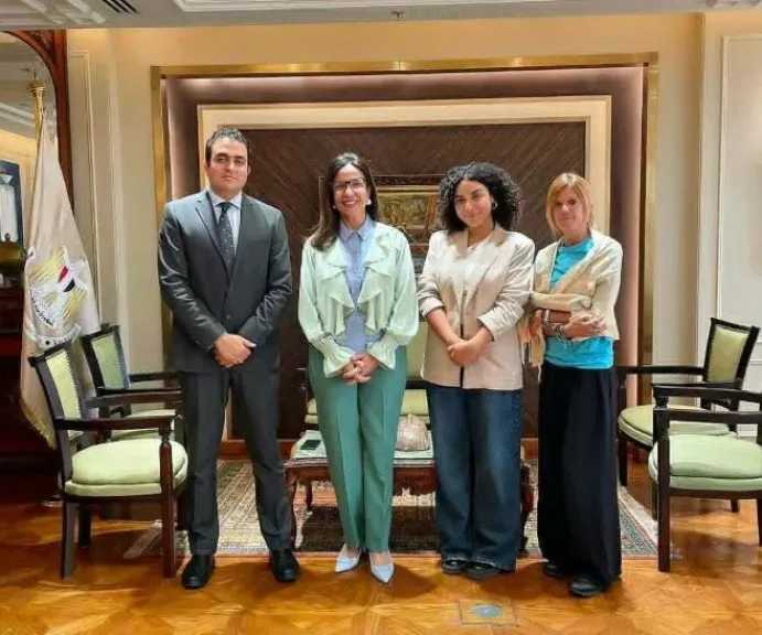 وزيرة الثقافة تبحث مع وفد يونيك مصر مقترح إطلاق برنامج تجريبي لبناء القدرات بالمحافظات