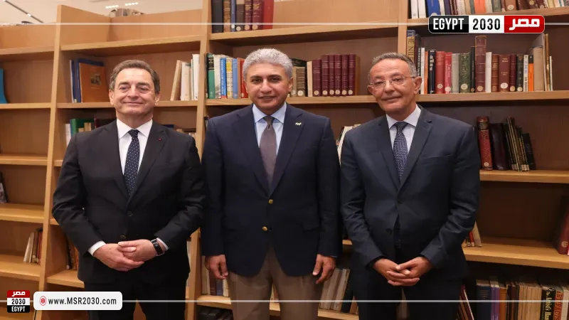وزير السياحة والآثار