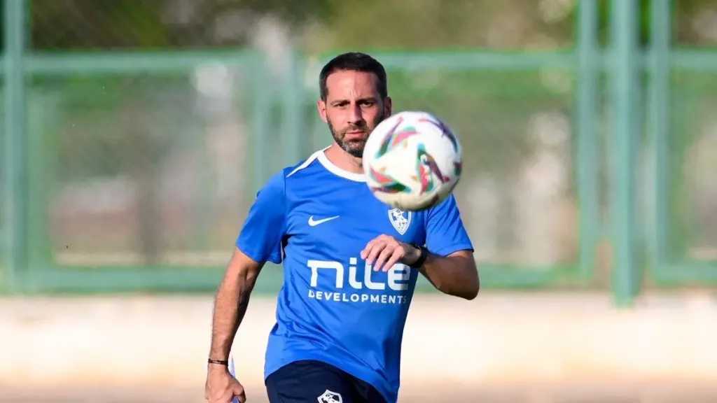 عاجل | فيفا يعلن انتهاء قضية يانيك فيريرا مع الزمالك بعد تسوية المستحقات