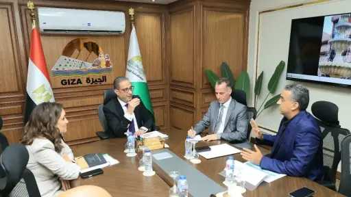 محافظ الجيزة يتابع جهود حي الوراق للارتقاء بالنظافة... محافظ الجيزة يتابع جهود حي الوراق للارتقاء بالنظافة وإزالة الإشغالات ومشروعات التطوير