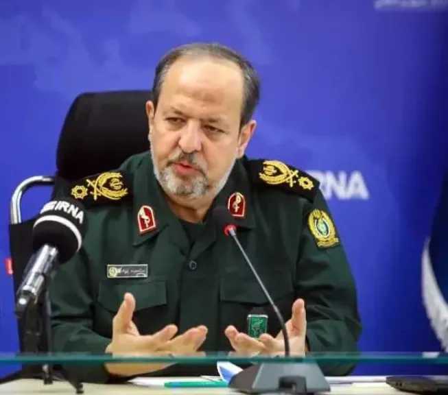 إيران: رصدنا نقاط ضعف خصومنا ونحدد توقيت الرد.. وترامب يلوح بضربات جديدة وسط جهود للتهدئة