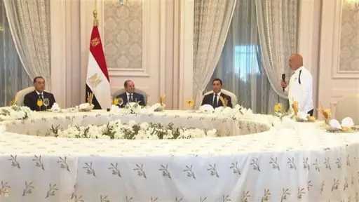 حسام حسن للرئيس السيسي: غرست فينا ثقافة ”إحنا... حسام حسن للرئيس السيسي: غرست فينا ثقافة ”إحنا مش أقل من أي حد”.. والمنتخب يواكب تطور مصر