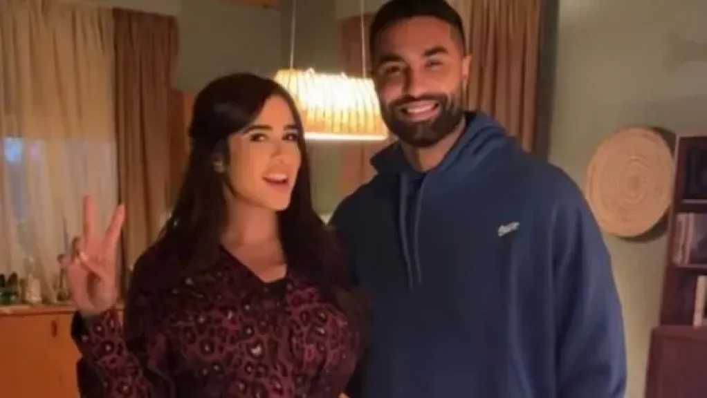 كريم فهمي يظهر بدور الحبيب السابق لياسمين عبد العزيز في فيلم «خلي بالك من نفسك»
