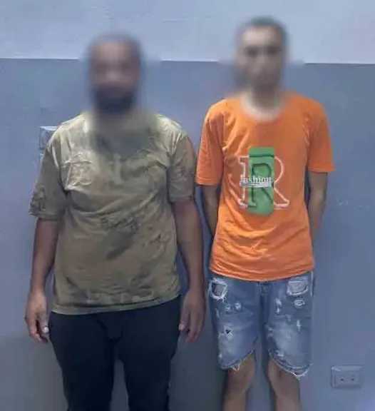 ضبط شخصين بعد التعدي على تاجر وإصابته داخل محل كلاب بحدائق القبة
