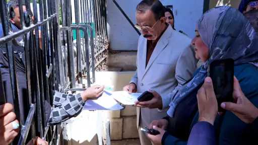 محافظ سوهاج يُشدد على تسريع ملفات ”التقنين والتصالح وتراخيص البناء ”