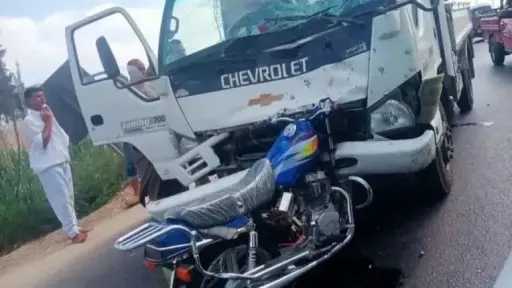 مصرع شخص وإصابة شقيقه في تصادم دراجة نارية... مصرع شخص وإصابة شقيقه في تصادم دراجة نارية وسيارة نقل بالبحيرة