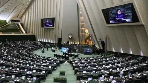 قرار عاجل من إيران بشأن مذكرة التفاهم مع... قرار عاجل من إيران بشأن مذكرة التفاهم مع واشنطن