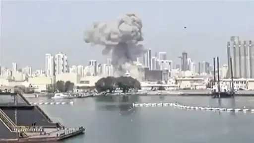 البحرين تحذر السكان بالبحث عن مأوى مع دوي... البحرين تحذر السكان بالبحث عن مأوى مع دوي صافرات الإنذار من غارة جوية
