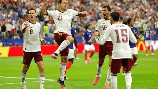إسبانيا تهزم فرنسا وتتأهل إلى نهائي كأس العالم... إسبانيا تهزم فرنسا وتتأهل إلى نهائي كأس العالم 2026 بثنائية نظيفة