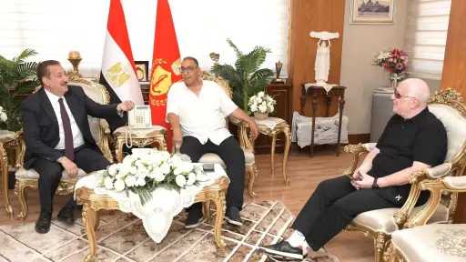 محافظ بورسعيد يبحث مع مسؤولي المصري دعم النادي... محافظ بورسعيد يبحث مع مسؤولي المصري دعم النادي وتطوير قطاع الناشئين