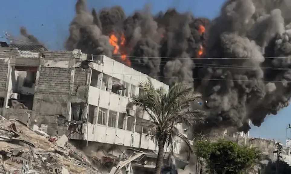 حماس بعد قصف إسرائيلي على شقة سكنية في غزة: امتداد لحرب الإبادة الجماعية