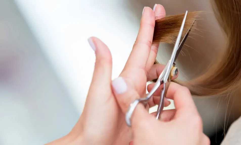 هل يجوز للمرأة قص شعرها مثل الرجال؟
