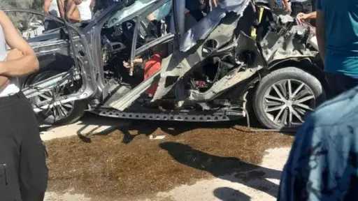 إصابات جراء قصف الاحتلال مركبة مدنية قرب المستشفى... إصابات جراء قصف الاحتلال مركبة مدنية قرب المستشفى البريطاني في مواصي خان يونس