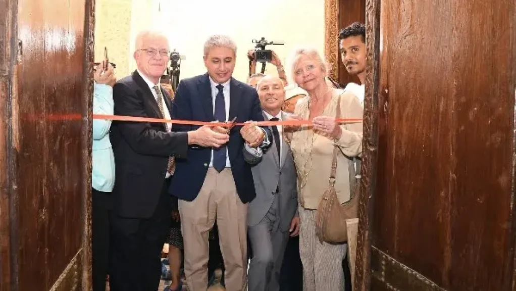 وزير السياحة والآثار