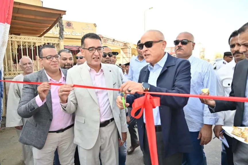محافظ الأقصر يفتتح "سوق اليوم الواحد"