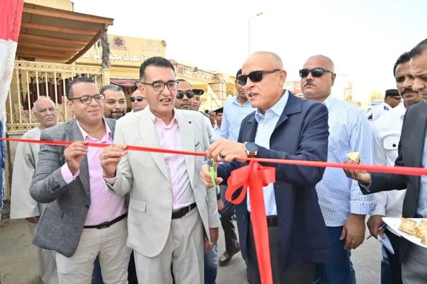 محافظ الأقصر يفتتح ”سوق اليوم الواحد” بمدينة الأقصر بتخفيضات تصل إلى 30%