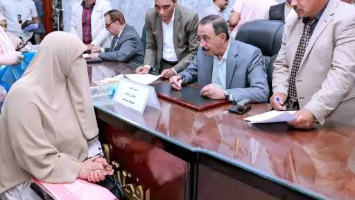 محافظ سوهاج يعقد اللقاء الجماهيري الأسبوعي ويوجه بسرعة... محافظ سوهاج يعقد اللقاء الجماهيري الأسبوعي ويوجه بسرعة الاستجابة لمطالب المواطنين