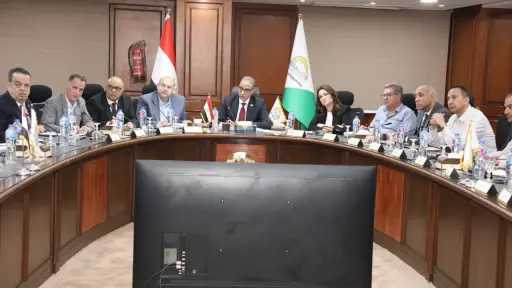 محافظ الجيزة يؤكد أهمية تسريع إجراءات تقنين أراضي... محافظ الجيزة يؤكد أهمية تسريع إجراءات تقنين أراضي الدولة وإعداد خريطة سعرية عادلة