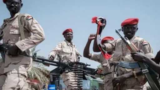 مجموعة من الدعم السريع تسلم عتادها للجيش السوداني... مجموعة من الدعم السريع تسلم عتادها للجيش السوداني بأم درمان.. تفاصيل