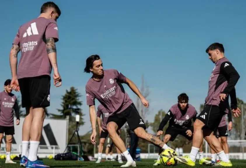 مورينيو يمنح الصفقات الجديدة فرصة الظهور في أول ودية لريال مدريد