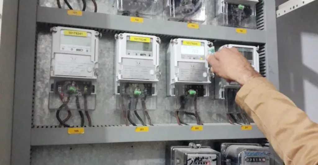 الأحد.. قطع الكهرباء 3 ساعات عن 8 مناطق بمركز جهينة في سوهاج للصيانة