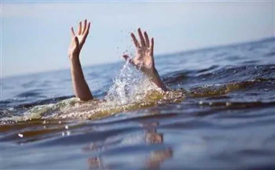 انتشال جثمان شاب سقط في النيل إثر حادث أعلى كوبري المرازيق بالتبين