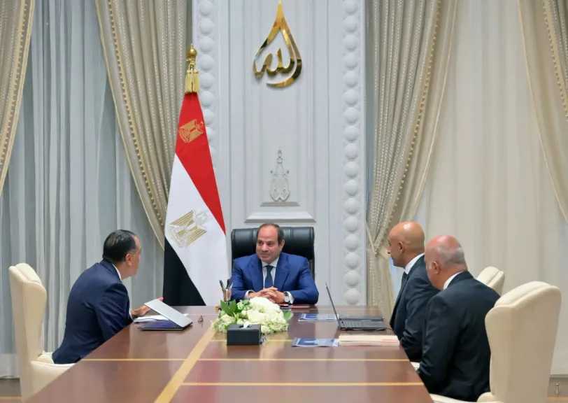 الرئيس السيسي يتابع جهود وزارة التعليم من مُراجعة للأطر التربوية لمناهج شهادة البكالوريا المصرية