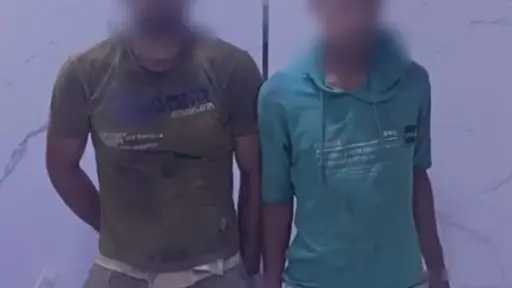 بعد تداول فيديو الواقعة.. ضبط شخصين أثناء محاولتهما سرقة عمود حديدي من حرم مترو حدائق القبة