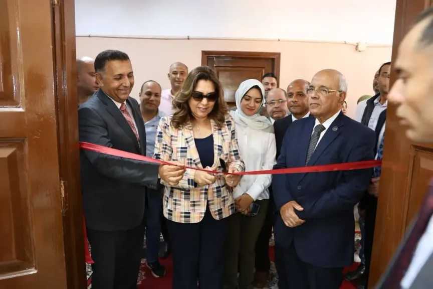 وزيرة التنمية المحلية والبيئة ومحافظ القليوبية يفتتحان المركز التكنولوجي الجديد بالوحدة المحلية بأجهور الكبرى