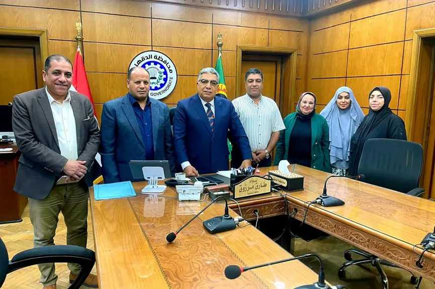 محافظ الدقهلية يوجه بسرعة استكمال إجراءات طرح حق انتفاع ”عمارة الإيواء” بميت غمر