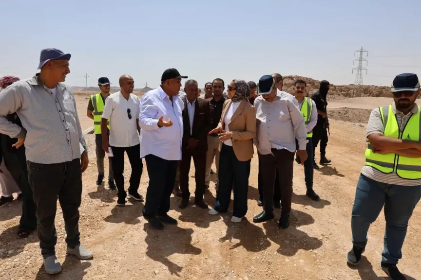 جانب من جولة محافظ الوادي الجديد
