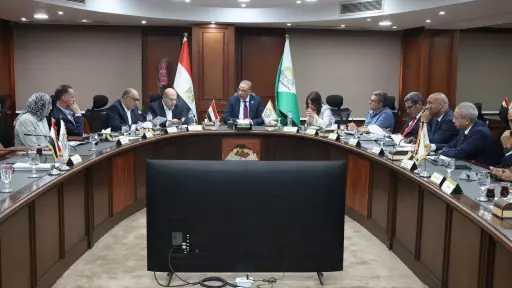 محافظ الجيزة يعقد اجتماعًا موسعًا لمتابعة مستجدات ملف التقنين وتسريع معدلات الإنجاز