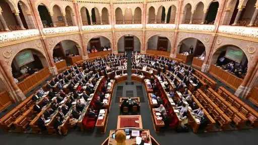 المجر تدشن هيئة لمكافحة الفساد وسط احتجاج حزب أوربان