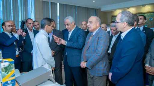 وزير الإنتاج الحربي يستقبل وزير الكهرباء ومحافظ القليوبية في بنها للصناعات الإلكترونية