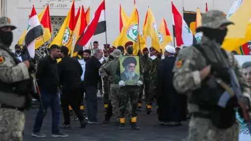الفصائل العراقية تعقد اجتماعا عن بُعد لبحث الرد... الفصائل العراقية تعقد اجتماعا عن بُعد لبحث الرد على القصف الأمريكي - السعودي