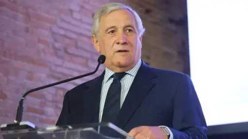 إيطاليا: ملتزمون بدفع جهود السلام في الشرق الأوسط... إيطاليا: ملتزمون بدفع جهود السلام في الشرق الأوسط على أساس حل الدولتين