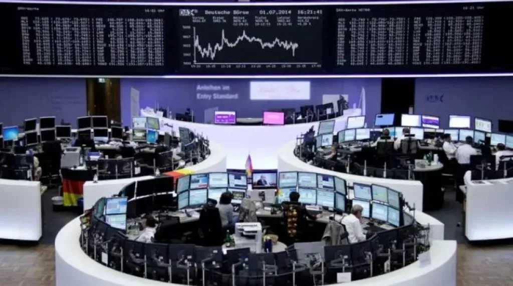 الأسواق الأوروبية تفتتح على ارتفاع بدعم من مكاسب أسهم الموارد الأساسية والتكنولوجيا