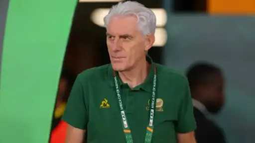 رسميًا.. هوجو بروس يرحل عن تدريب منتخب جنوب أفريقيا