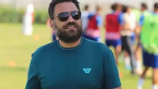 الكشف عن أزمات جون إدوارد في الزمالك.. وتأخر حسم بعض الملفات