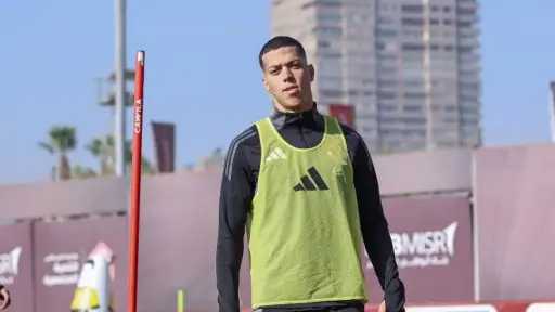 إمام عاشور ينافس حكيمي ودياز على جائزة أفضل... إمام عاشور ينافس حكيمي ودياز على جائزة أفضل لاعب في إفريقيا 2026