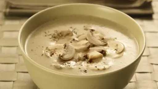 طريقة عمل شوربة المشروم طريقة عمل شوربة المشروم