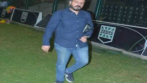 خاص| الزمالك يحدد موعد رحيل مدير شؤون اللاعبين..... خاص| الزمالك يحدد موعد رحيل مدير شؤون اللاعبين.. وهذا موقفه حتى بداية الموسم