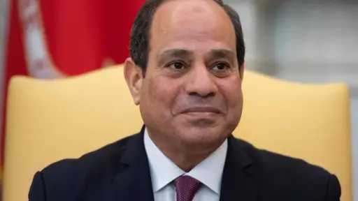 السيسي يتابع الموقف التنفيذي لمشروعات تطوير ميناء سفاجا الكبير وميناء دمياط