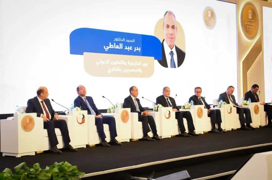 مشاركة وزارية رفيعة في جلسة “سياسة الدولة لرعاية المصريين بالخارج”