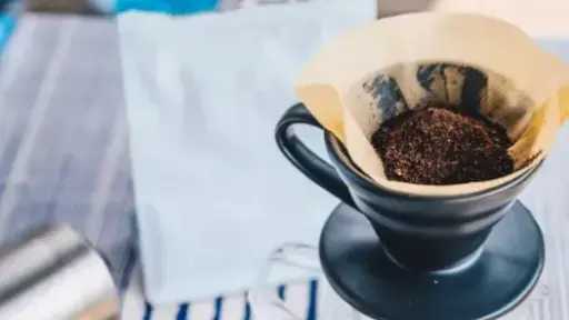 القهوة قد تساعد في تخفيف التوتر.. لكن الاعتدال... القهوة قد تساعد في تخفيف التوتر.. لكن الاعتدال هو السر