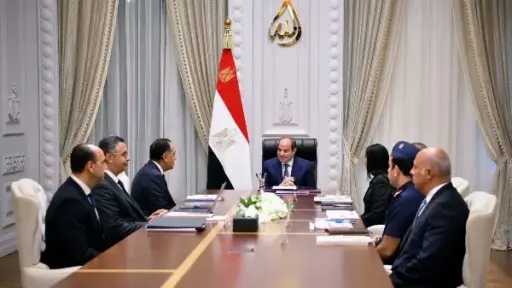 الرئيس السيسي يوجه بتحقيق الاكتفاء الذاتي من السلع... الرئيس السيسي يوجه بتحقيق الاكتفاء الذاتي من السلع وإقامة شراكات قوية مع القطاع الخاص